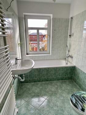 Tageslichtbad mit Wanne - 