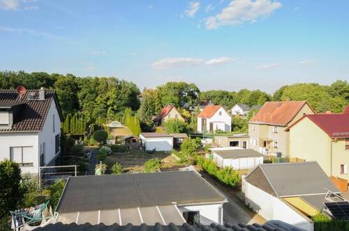 Blick aus Küchenfenster Wohnung DG - 