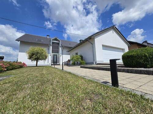 Beleuchtete Gehwege - 