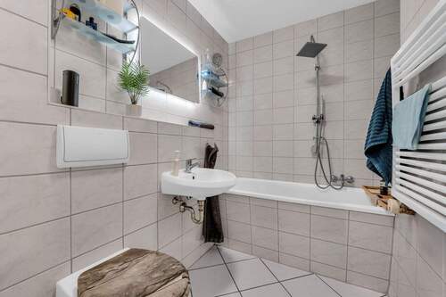 Badezimmer - EG - 