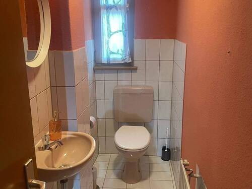 WC - Etagenwohnung mit 85,20 m² in Fürth zur Miete