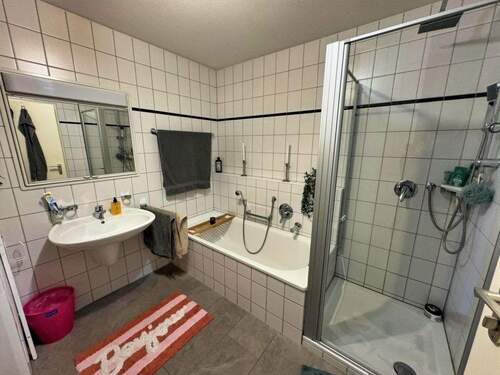 Badezimmer Wohnung DG - 