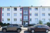 Außenansicht - Erdgeschosswohnung mit Entwicklungspotenzial in Krefeld-Linn