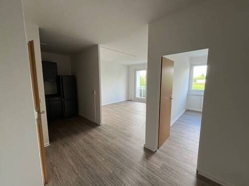 Flur.jpg - 3 Zimmer Etagenwohnung zur Miete in Zwickau