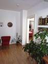 Zimmer 1 Büro mit Blick ins Schlafzimmer - 