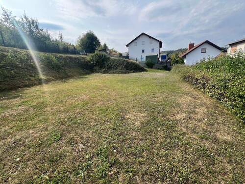 Oberes Grundstück - 