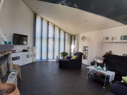 8031d161-1b62-4643-a8b0-6a4bf9c42de7.JPG - Luxuriös-flexibles Zweifamilienhaus, in Top Lage.