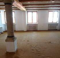 Handwerker gesucht - 2-Zimmer Wohnung mit Balkon im Zentrum - Pfarrkirchen