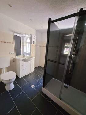 Badezimmer - 2 Zimmer Einfamilienhaus in Wandlitz