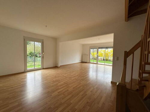 Wohn-/Essbereich - Doppelhaushälfte mit 161,00 m&sup2; in Eschborn zum Kaufen