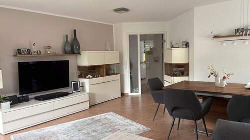 Wohnzimmer - Etagenwohnung mit 92,00 m² in Leonberg zum Kaufen