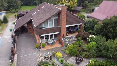 Luftaufnahme - 7 Zimmer Einfamilienhaus zum Kaufen in Barßel