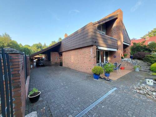 Zufahrt - Stellplatz - 