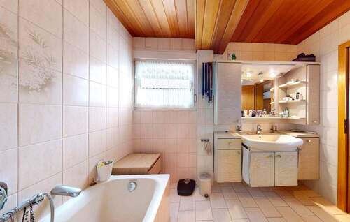 Badezimmer Ansicht II - 