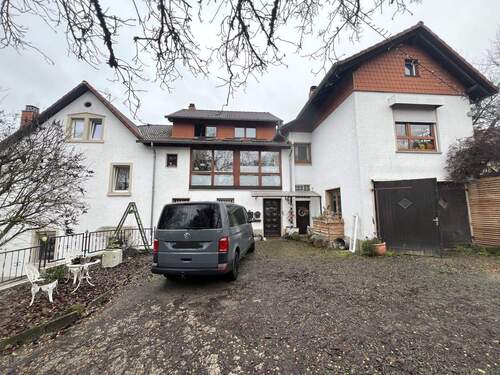 Seitenansicht beider Häuser - 