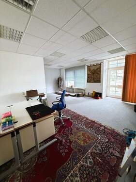 Großer heller Büroraum - Büro zur Miete in Teningen-Heimbach