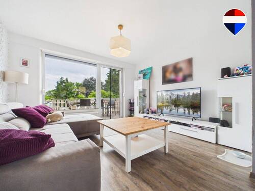 REMAX Immobilien DeLux Einfamilienhaus Wohnzimmer Merchweiler Mark Borowicz - 4 Zimmer Doppelhaushälfte zum Kaufen in Merchweiler
