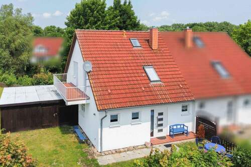 Frontansicht - 4 Zimmer Doppelhaushälfte zum Kaufen in Garz/Rügen