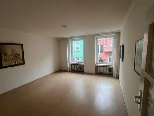 Wohnzimmer - 3 Zimmer Etagenwohnung zur Miete in Neuss