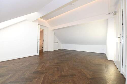 Zimmer obere Ebene - 