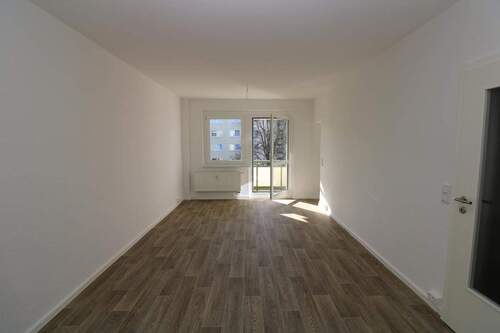 Beispiel Wohnzimmer - 3 Zimmer Etagenwohnung zur Miete in Freiberg