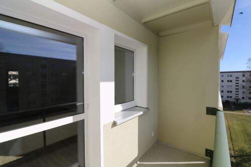 Beispiel Balkon - Etagenwohnung mit 55,30 m&sup2; in Freiberg zur Miete
