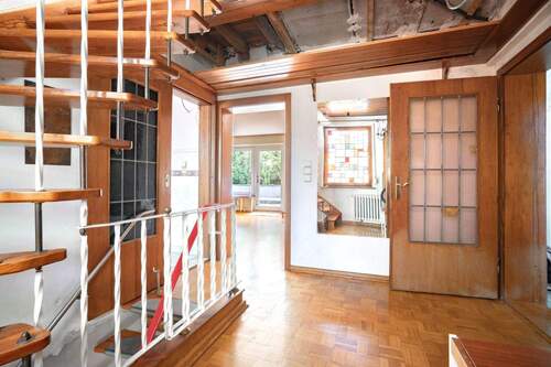 Flur Hochparterre - 6 Zimmer Einfamilienhaus in Lambrechtshagen