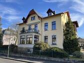 Straßenansicht - Gepflegtes Mehrfamilienhaus Viktoria mit Potenzial in Dresden-Langebrück