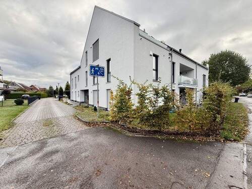 Ansicht - Erdgeschosswohnung, 3 Zimmer, Küche, Bad, Gäste-WC