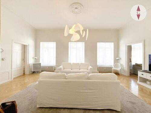 Wohnzimmer (1).jpg - 5 Zimmer Etagenwohnung in Baden-Baden