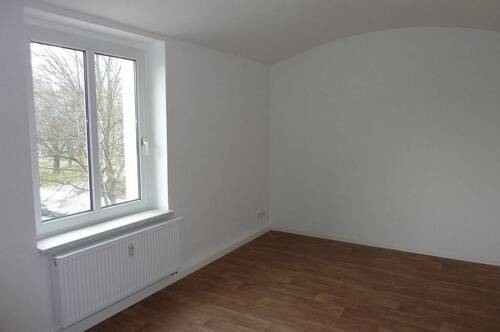 Schlafzimmer Vergleichswohnung - 2 Zimmer Etagenwohnung zur Miete in Chemnitz