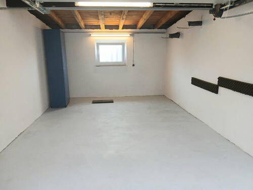 rechte Garage offen - 