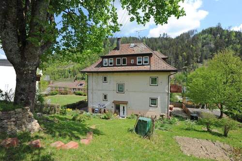 Außenansicht - Wunderschöne 3,5-Zimmer-Wohnung mit Garage in Schönmünzach