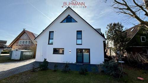 Seitenansicht - 5 Zimmer Doppelhaushälfte zum Kaufen in Wunstorf