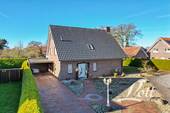 Bild 1 - +++ Einfamilienhaus mit Carport in familienfreundlicher Sackgassenlage in Apen +++