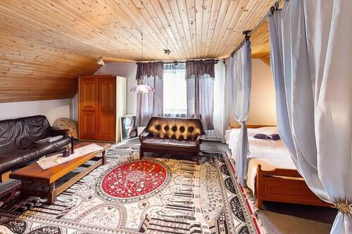 Wohn- und Schlafzimmer - 