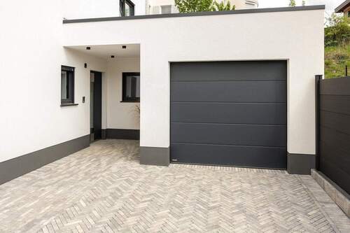 Eingang/Garage - Einfamilienhaus mit 149,00 m&sup2; in Kierspe zum Kaufen