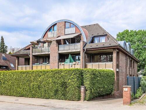 Außenansicht - Vielseitige Wohnung mit sonnigem Balkon