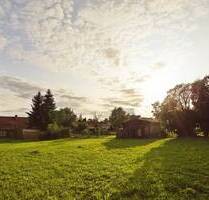 Saalekreis, OT Hohenweiden: 2.900 qm Baugrundstück mit schöner Klinker-Scheune - Schkopau-Hohenweiden