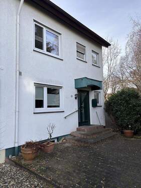 Hausansicht Eingangsbereich - 5 Zimmer Reihenendhaus zum Kaufen in Mainz