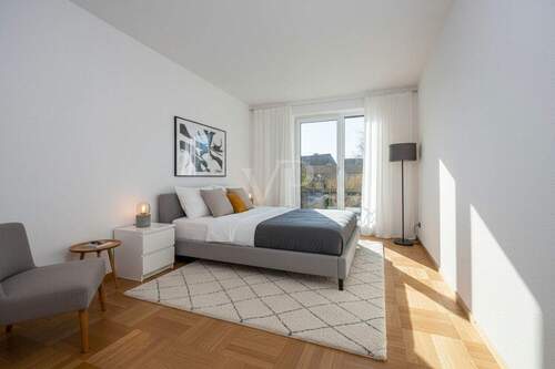 Zweites Schlafzimmer 1. OG. mit Balkonzugang KI modifiziert - 