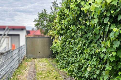 Garage - 