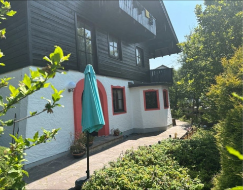 Ansicht - 6 Zimmer Doppelhaushälfte zum Kaufen in Bernau am Chiemsee