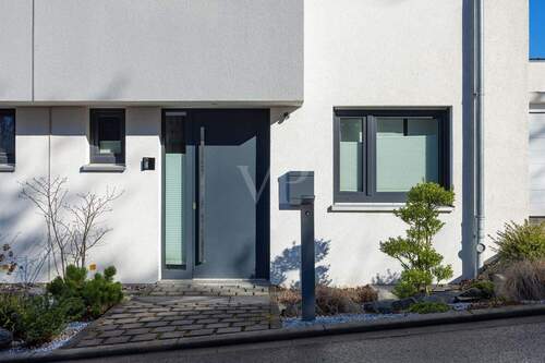 Haustür - 4 Zimmer Doppelhaushälfte in Wülfrath