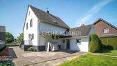 Hausansicht vom Garten - 5 Zimmer Einfamilienhaus zum Kaufen in Erwitte