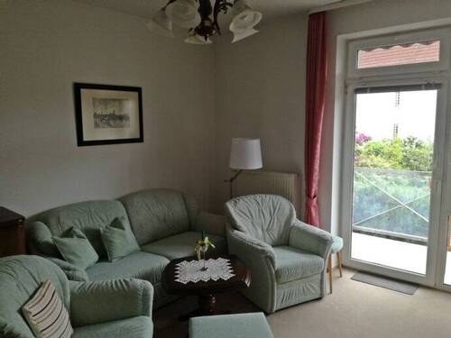 geräumiges Wohnzimmer - Etagenwohnung mit 65,00 m&sup2; in Wismar zur Miete