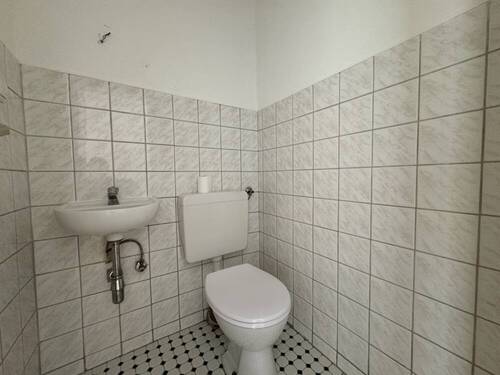 separates WC - 