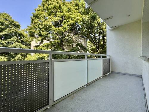 Balkon - 4 Zimmer Etagenwohnung in Bensheim