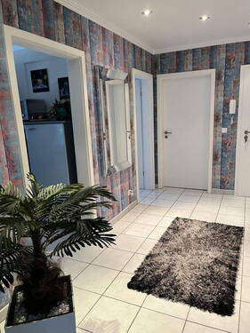 Flur - 3 Zimmer Etagenwohnung in Ludwigshafen