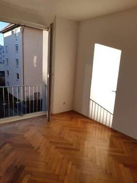 Wohnzimmer (Bild einer baugleichen Wohnung) - 3 Zimmer Etagenwohnung zur Miete in Nürnberg